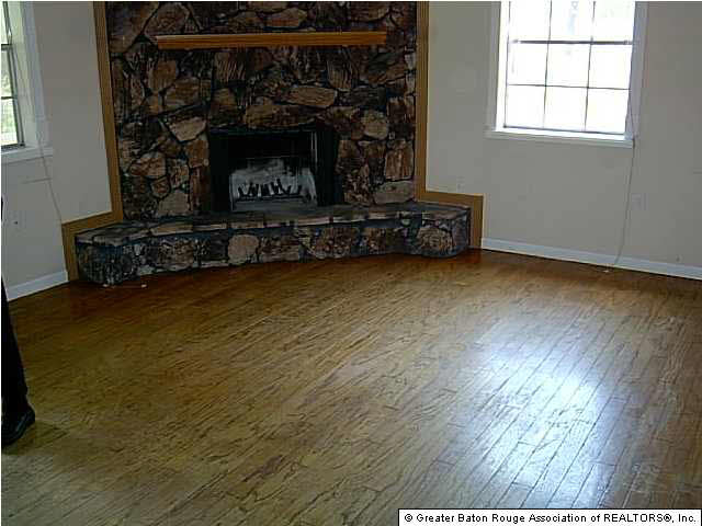 12062 Roddy Road Gonzales, LA 70737 - Photo 3 of 7 Gallery Image 3