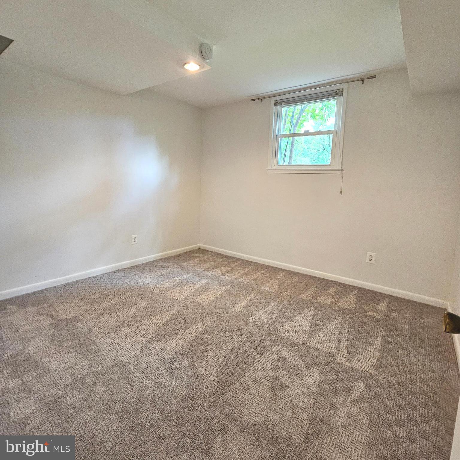 2512 Culpeper Road Alexandria, VA 22308 - Photo 26 of 36 Lower Level Bedroom #4