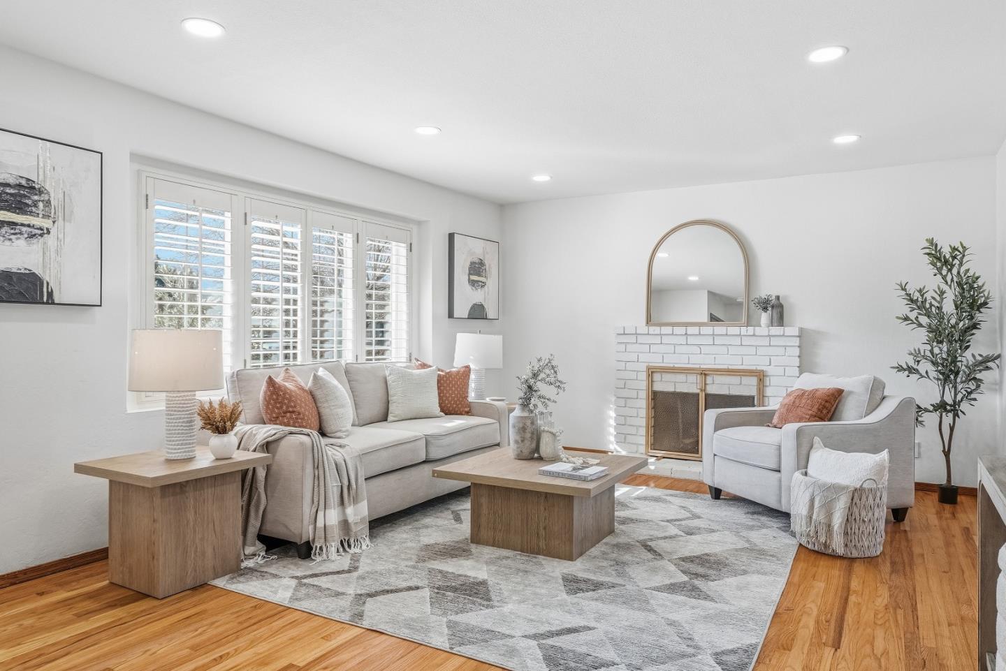 2163 Woodard Road San Jose, CA 95124 - Photo 2 of 44