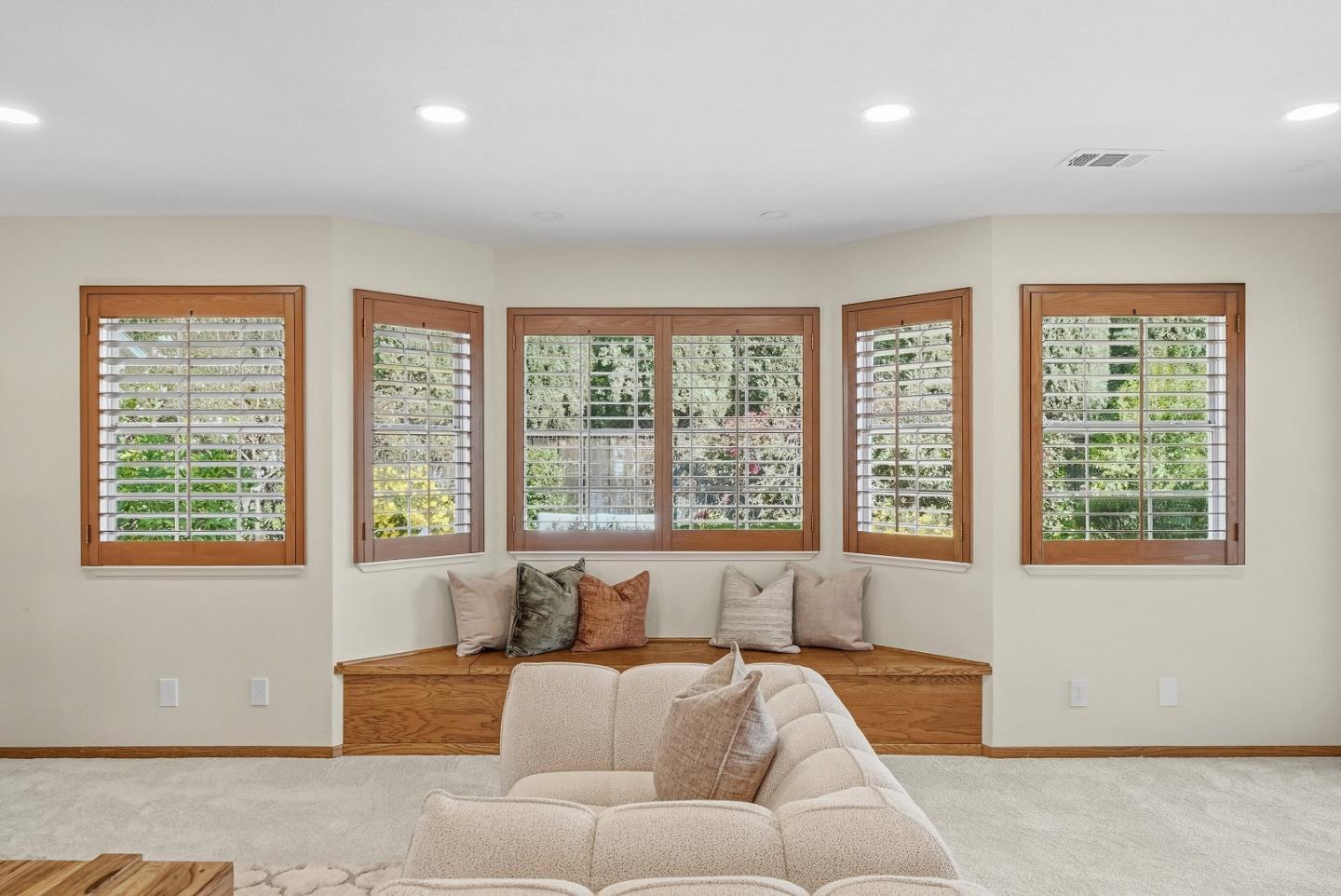 2163 Woodard Road San Jose, CA 95124 - Photo 9 of 44