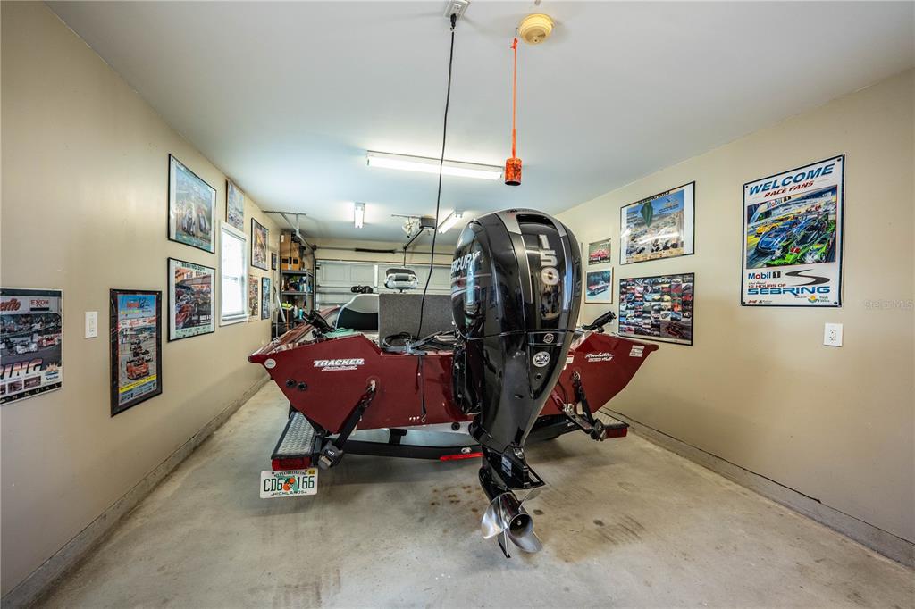 1305 Arbuckle Creek Road Sebring, FL 33870 - Photo 47 of 71 a view of a workspace with furniture