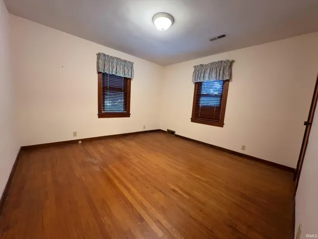 $240,000 | 2007 Jackson Drive, Vincennes, IN 47591