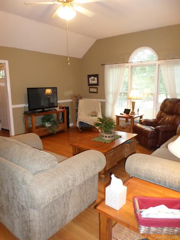 200 Old Friendship Road Catawba, SC 29704 - Photo 5 of 18 Gallery Image 5