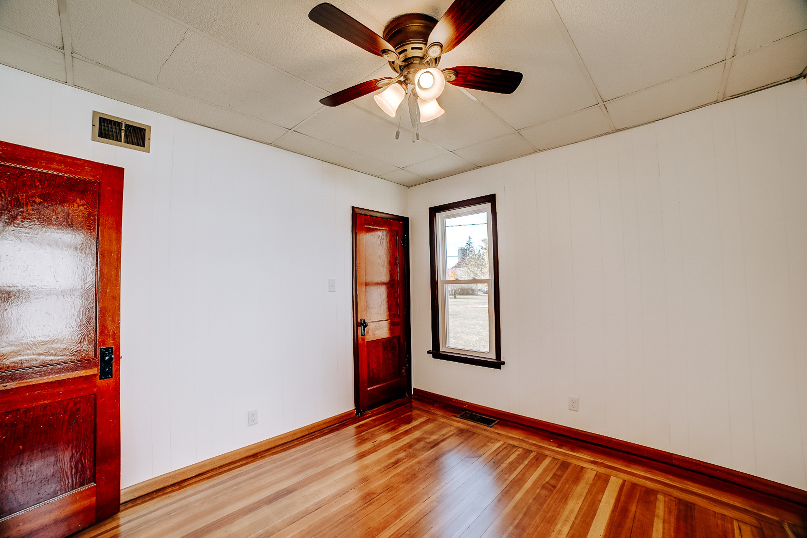 618 South Thomas Street Gilman, IL 60938 - Photo 26 of 38