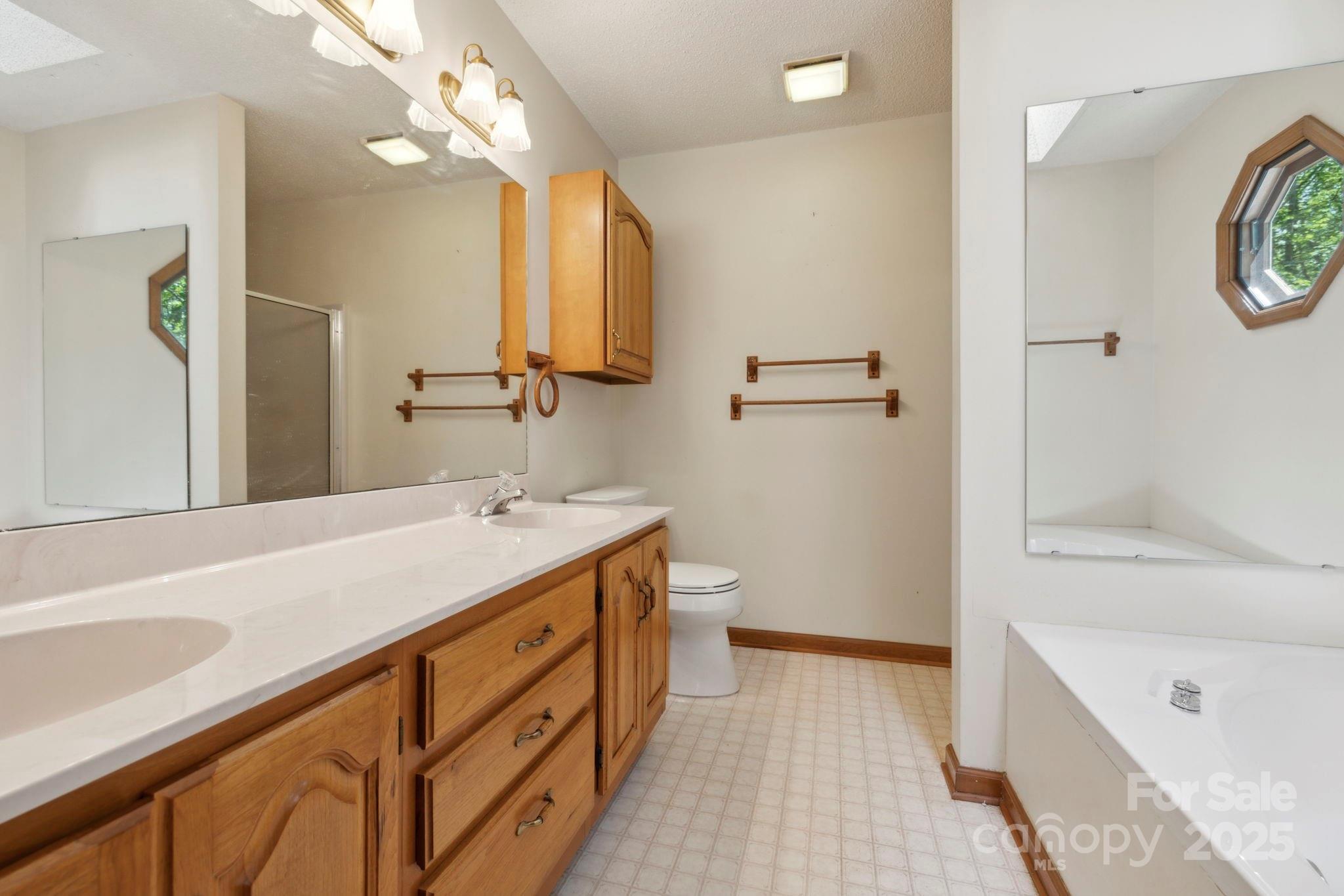 426 Pinners Cove Road Asheville, NC 28803 - Photo 12 of 27