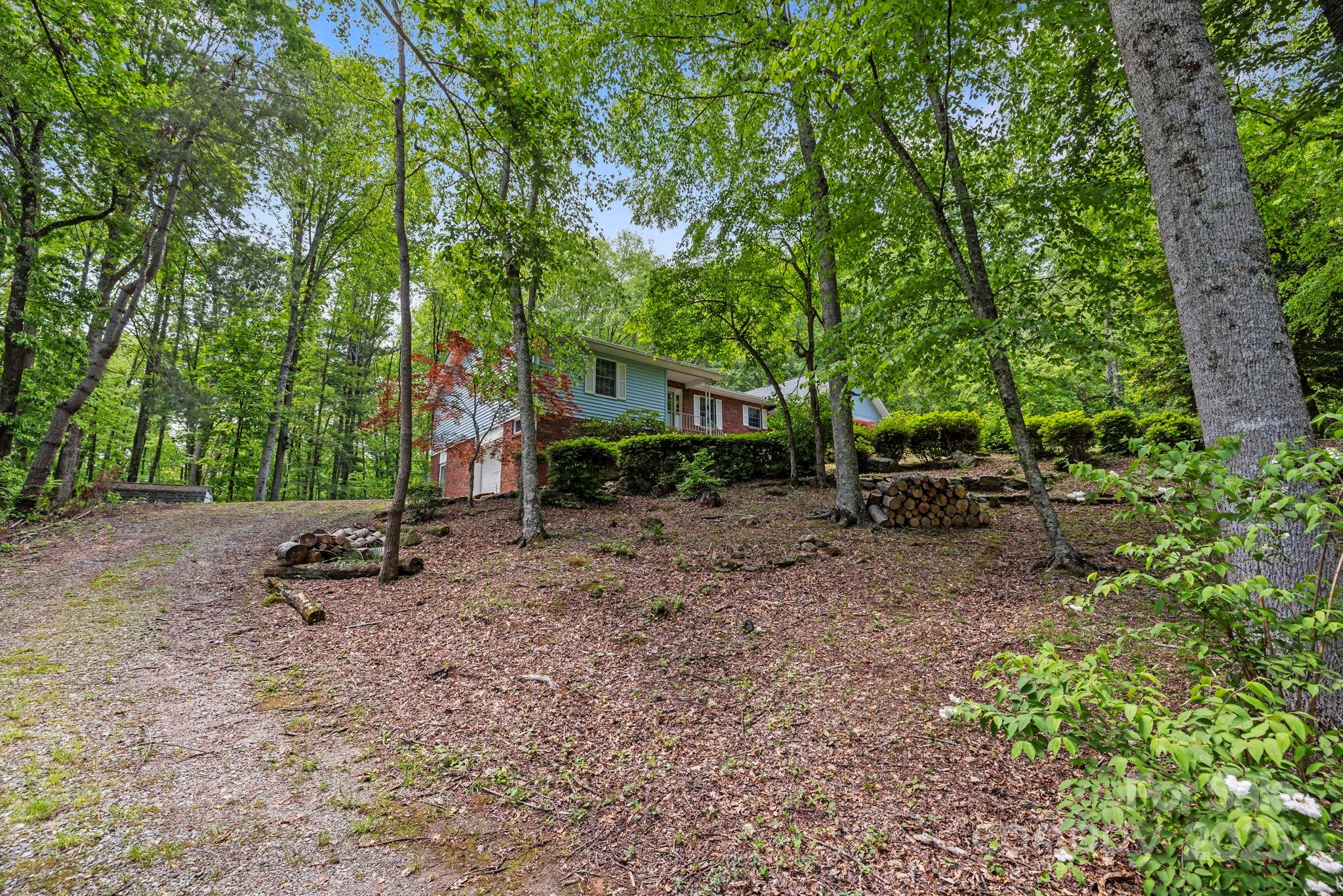 426 Pinners Cove Road Asheville, NC 28803 - Photo 25 of 27