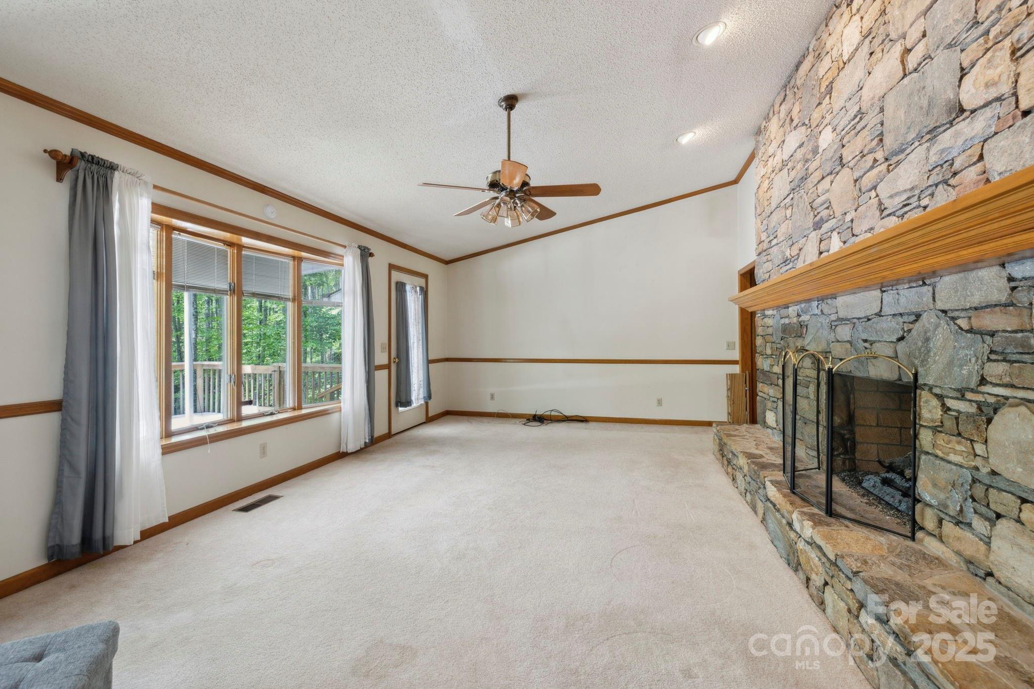 426 Pinners Cove Road Asheville, NC 28803 - Photo 7 of 27