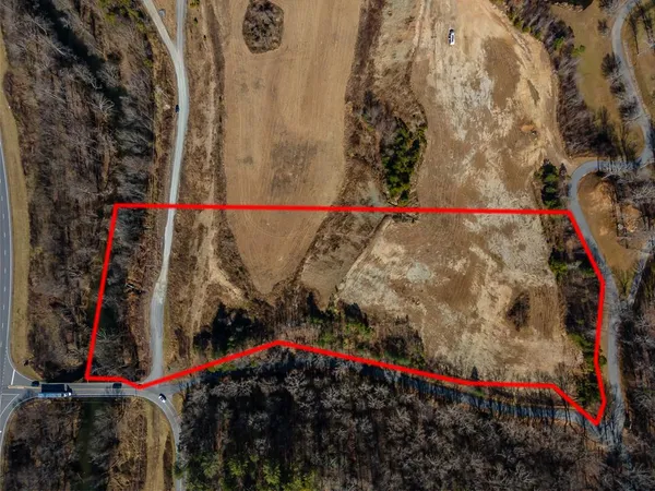 $1,400,000 | 1 Snap-On Drive, Murphy, NC 28906