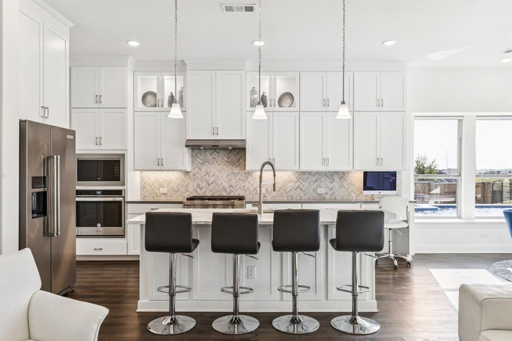 11354 Gable Circle Flower Mound, TX 76262 - Photo 8 of 33