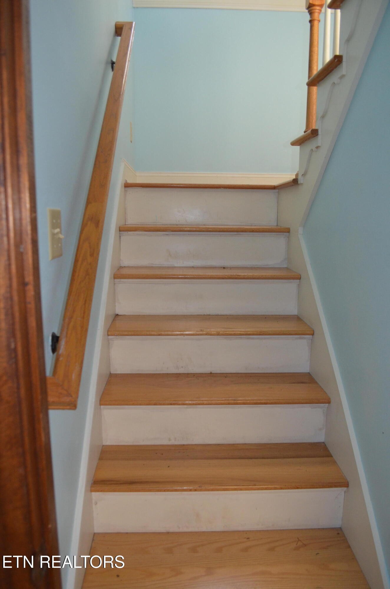 389 Laurel Road Clinton, TN 37716 - Photo 27 of 30 Gallery Image 27