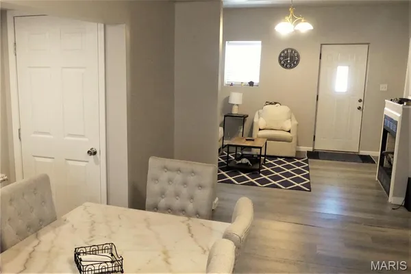$197,000 | 544 West Lincoln Street, Hawk Point, MO 63349
