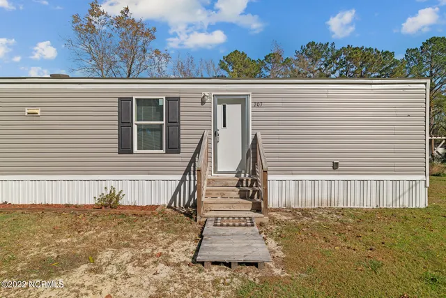 $900 | 207 Patrick Alan Lane, Jacksonville, NC 28540