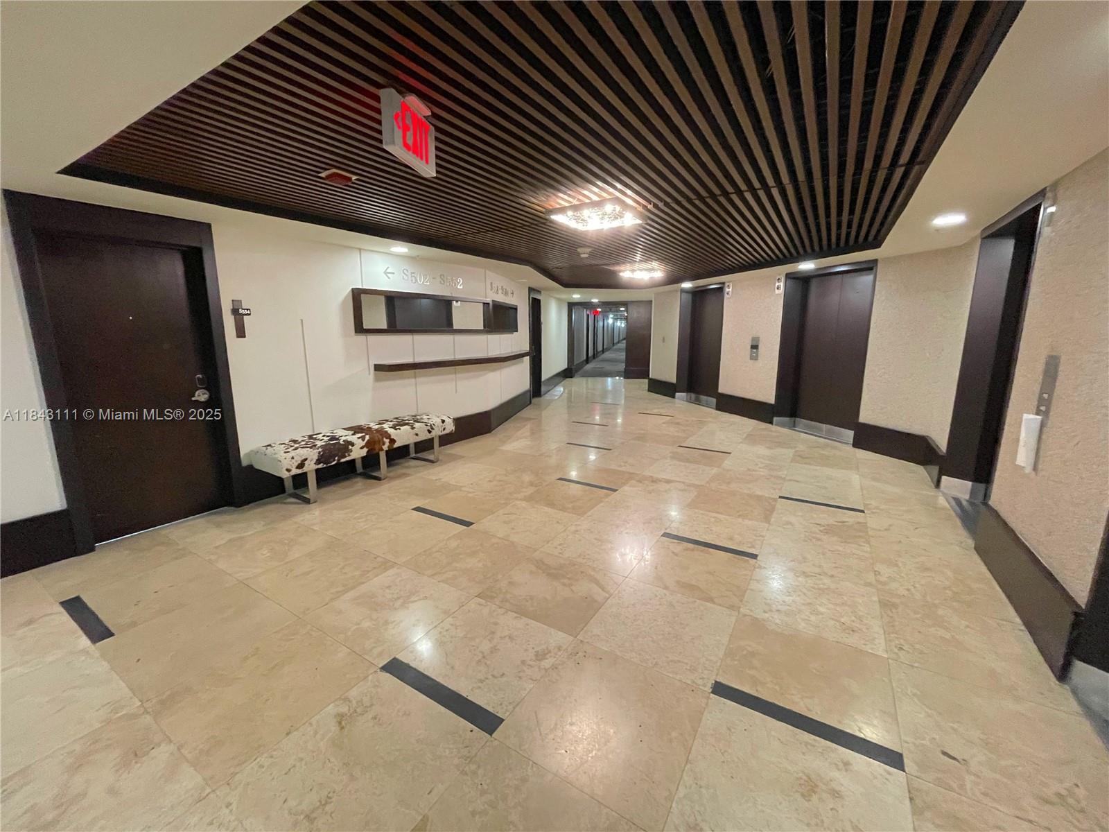 1500 Bay Road, Unit 808S Miami Beach, FL 33139 - Photo 3 of 33 Gallery Image 3