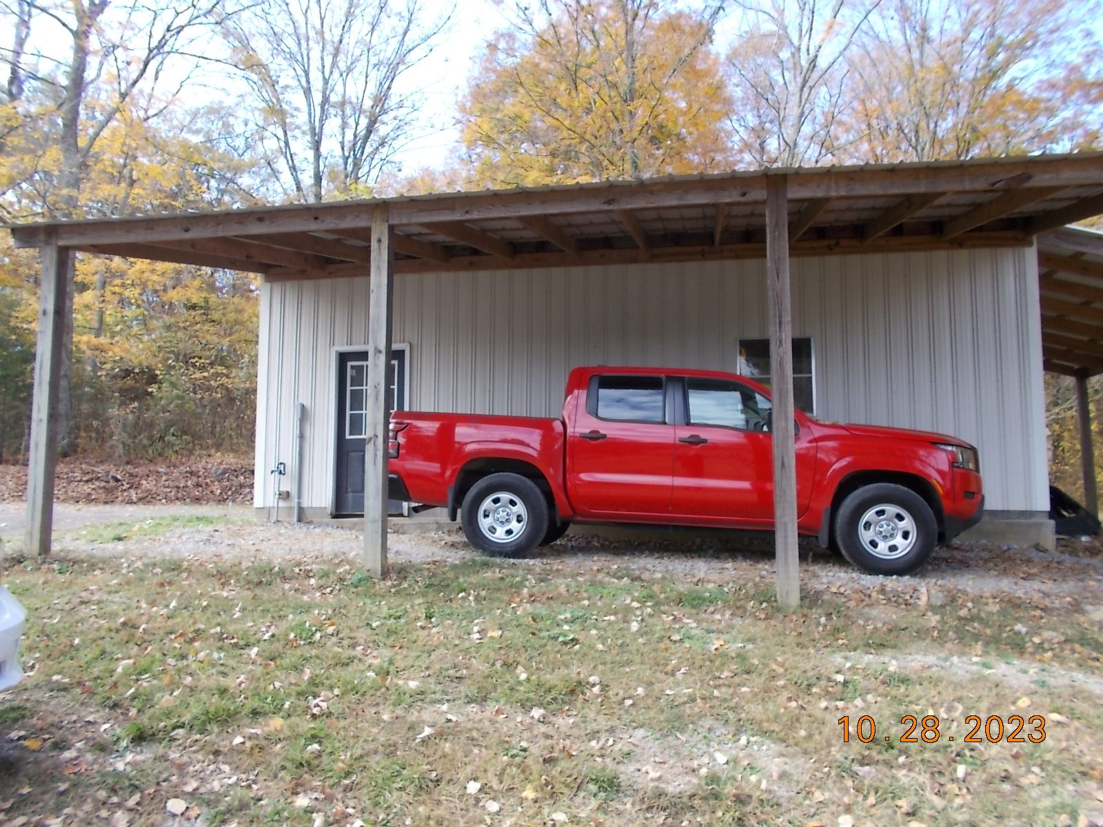 260 Round Top Road Alexandria, TN 37012 - Photo 30 of 65 a view of a car garage