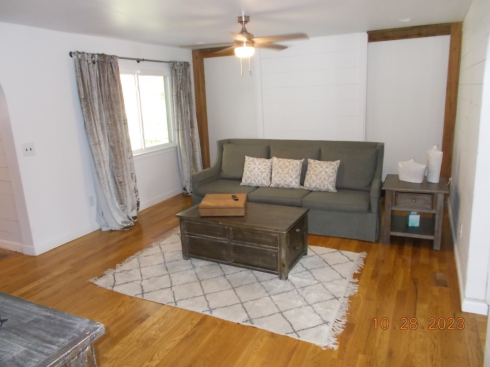 260 Round Top Road Alexandria, TN 37012 - Photo 42 of 65 a living room with furniture