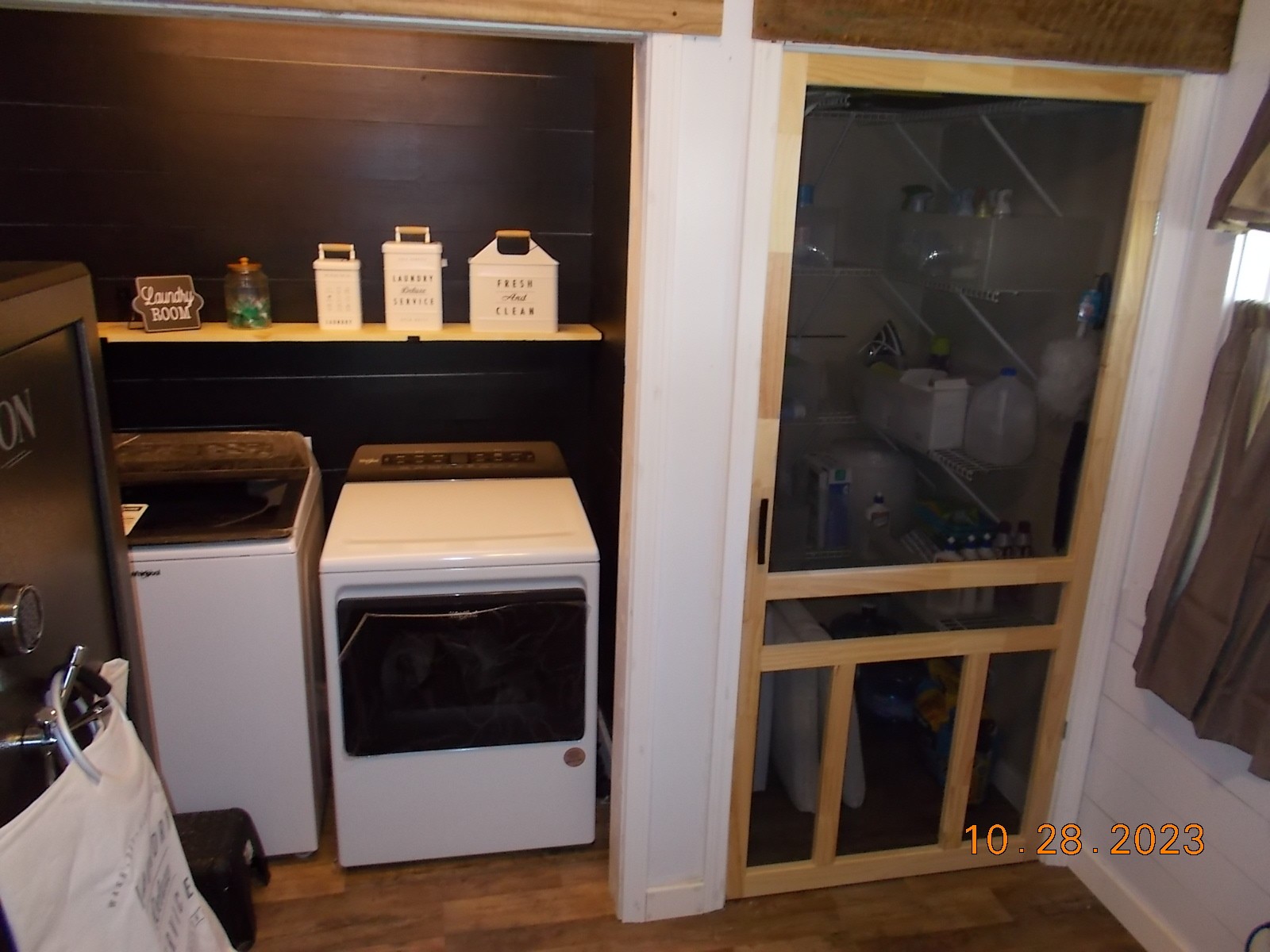 260 Round Top Road Alexandria, TN 37012 - Photo 44 of 65 a utility room with dryer and washer