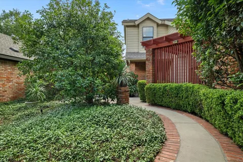 $560,000 | 14683 Plage Lane, Addison, TX 75001