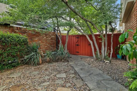 $560,000 | 14683 Plage Lane, Addison, TX 75001