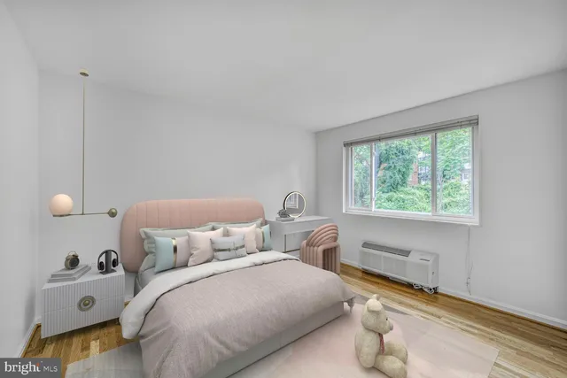 $465,000 | 4114 Davis Place Northwest, Unit 311, Washington, DC 20007