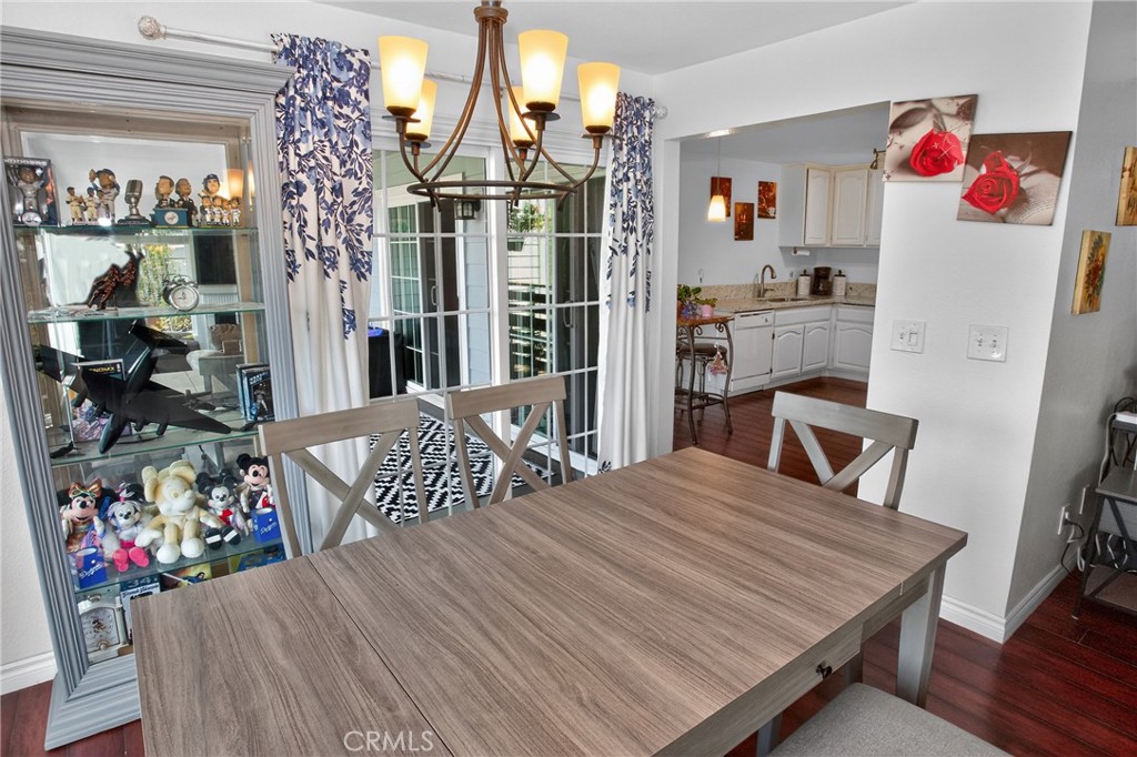 1083 Lakeview Terrace Azusa, CA 91702 - Photo 14 of 36 a outdoor space with furniture