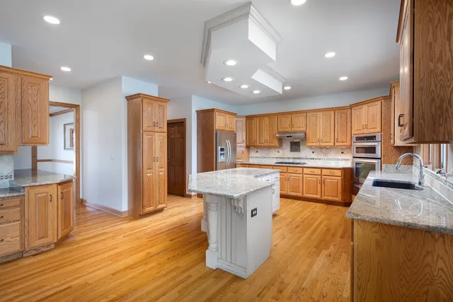 $949,713 | 2652 Charlestowne Lane, Naperville, IL 60564