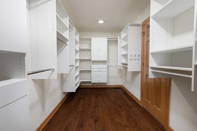 $949,713 | 2652 Charlestowne Lane, Naperville, IL 60564