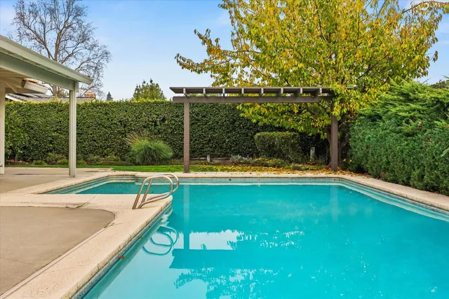 $859,950 | 4808 Sherlock Way, Carmichael, CA 95608