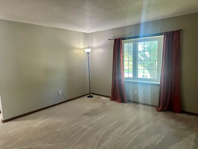 $269,000 | 1429 Spartan Avenue, Albert Lea, MN 56007