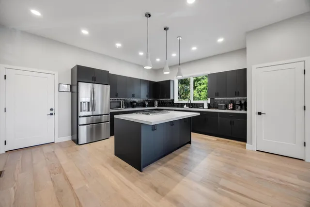 $1,065,000 | 509 Eaves Place, Chattanooga, TN 37405