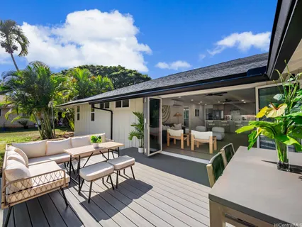 $2,350,000 | 61-284 Kamehameha Highway, Haleiwa, HI 96712