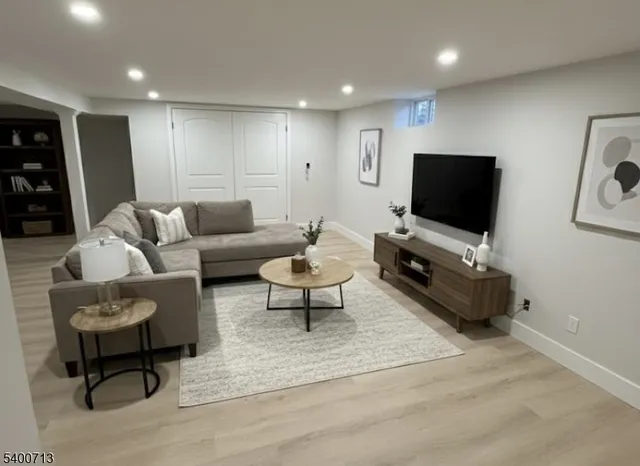 $7,000 | 581 Mazur Avenue, Paramus, NJ 07652