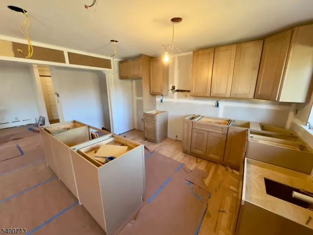 $7,000 | 581 Mazur Avenue, Paramus, NJ 07652