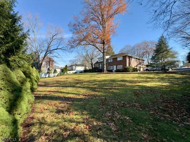 $7,000 | 581 Mazur Avenue, Paramus, NJ 07652