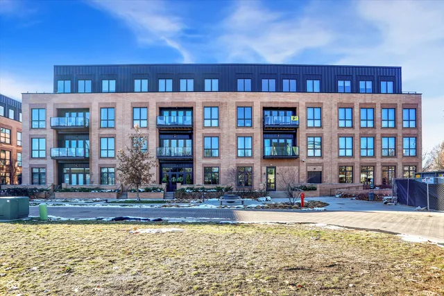 $630,000 | 877 North East Street, Unit 303, Indianapolis, IN 46202