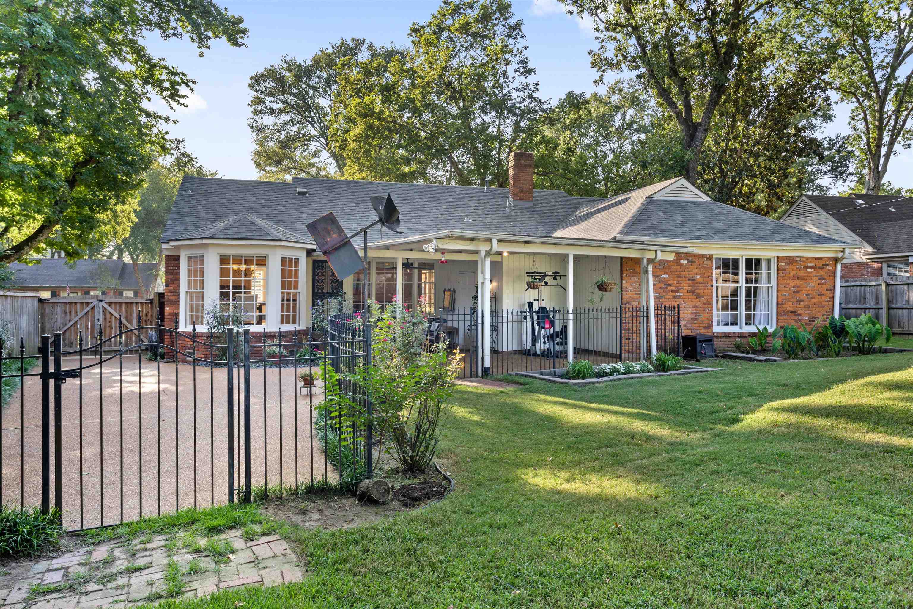 554 Kinsman Road Memphis, TN 38120 - Photo 21 of 23 Gallery Image 21