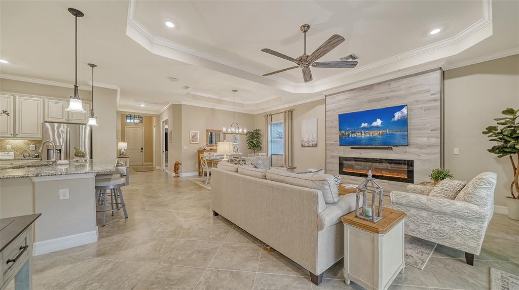 17467 Hickok Belt Loop Lakewood Ranch, FL 34211 - Photo 10 of 91