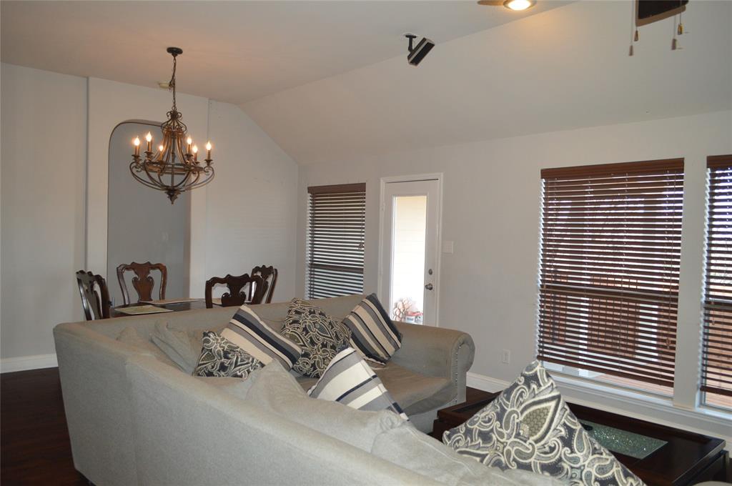 3965 Hunter Peak Road Fort Worth, TX 76262 - Photo 10 of 19