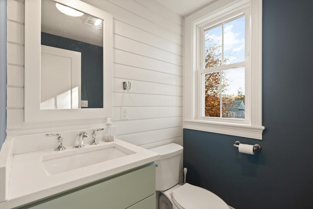 22 Priest Road, Unit 2 Watertown, MA 02472 - Photo 8 of 30 Gallery Image 8