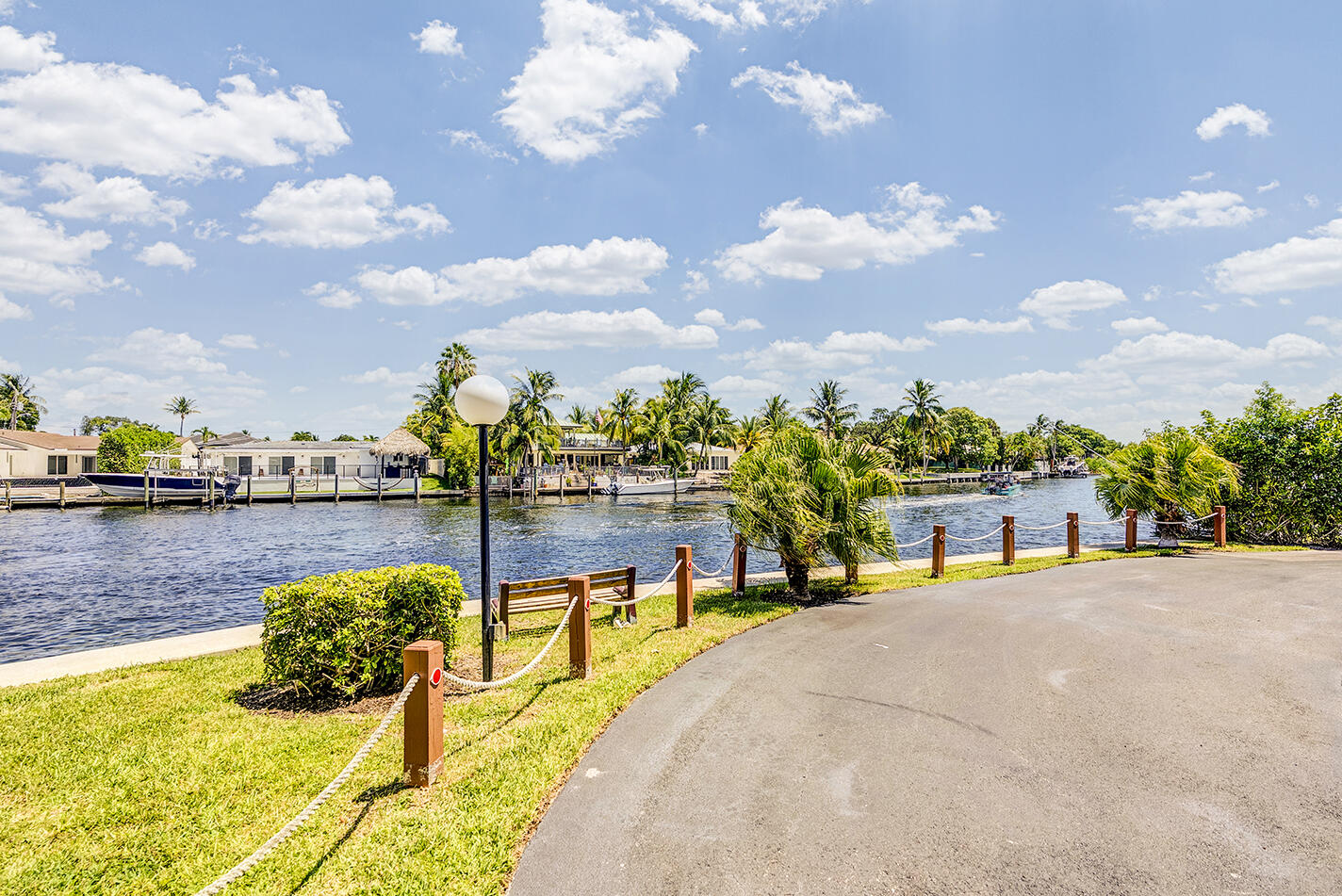 21 Royal Palm Way, Unit 4050 Boca Raton, FL 33432 - Photo 43 of 57 Water views