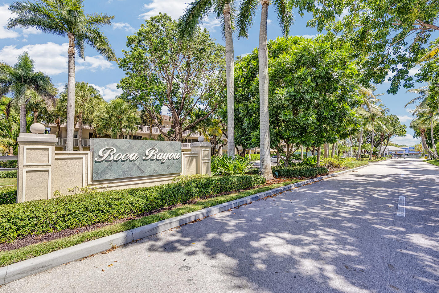 21 Royal Palm Way, Unit 4050 Boca Raton, FL 33432 - Photo 56 of 57 Community Entrance