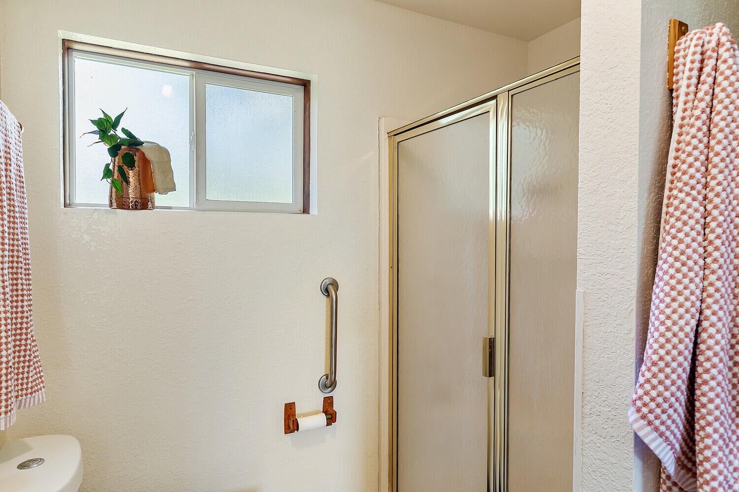 5916 Tunnel Loop Road Grants Pass, OR 97526 - Photo 19 of 65 33_Apex_TL_33_mls