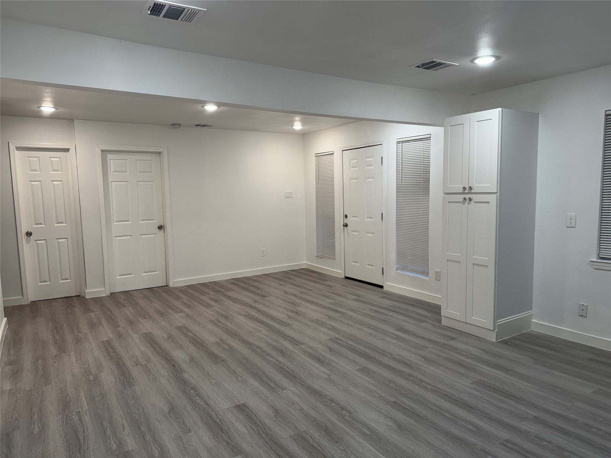 408 Commanche Road Conroe, TX 77316 - Photo 5 of 9