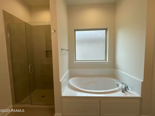 $431,381 | 303 Benson Grove Drive, Youngsville, LA 70592