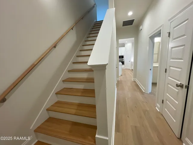 $431,381 | 303 Benson Grove Drive, Youngsville, LA 70592