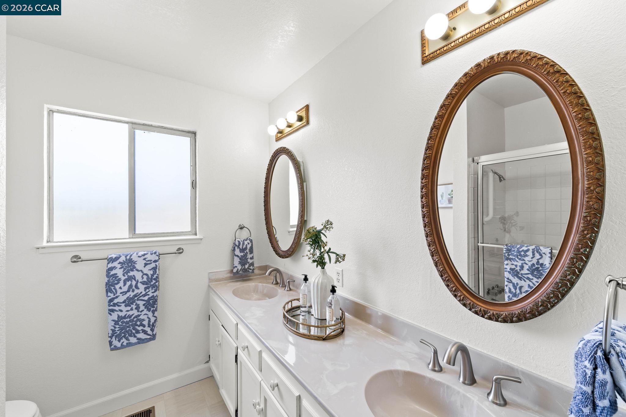 1531 Eclipse Way Concord, CA 94521 - Photo 20 of 47