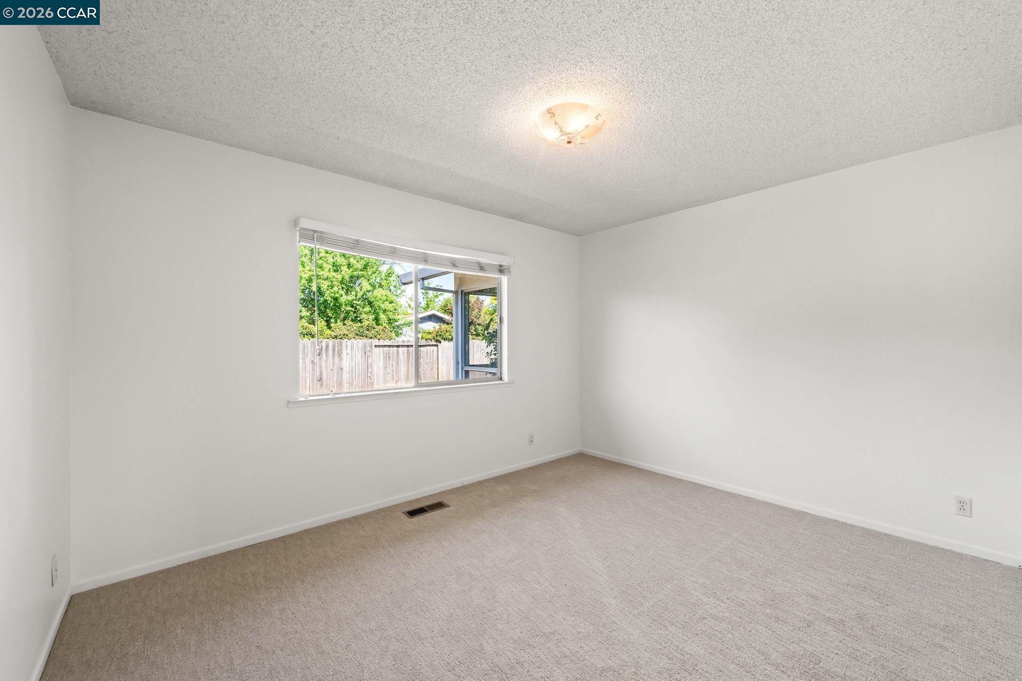 1531 Eclipse Way Concord, CA 94521 - Photo 30 of 47