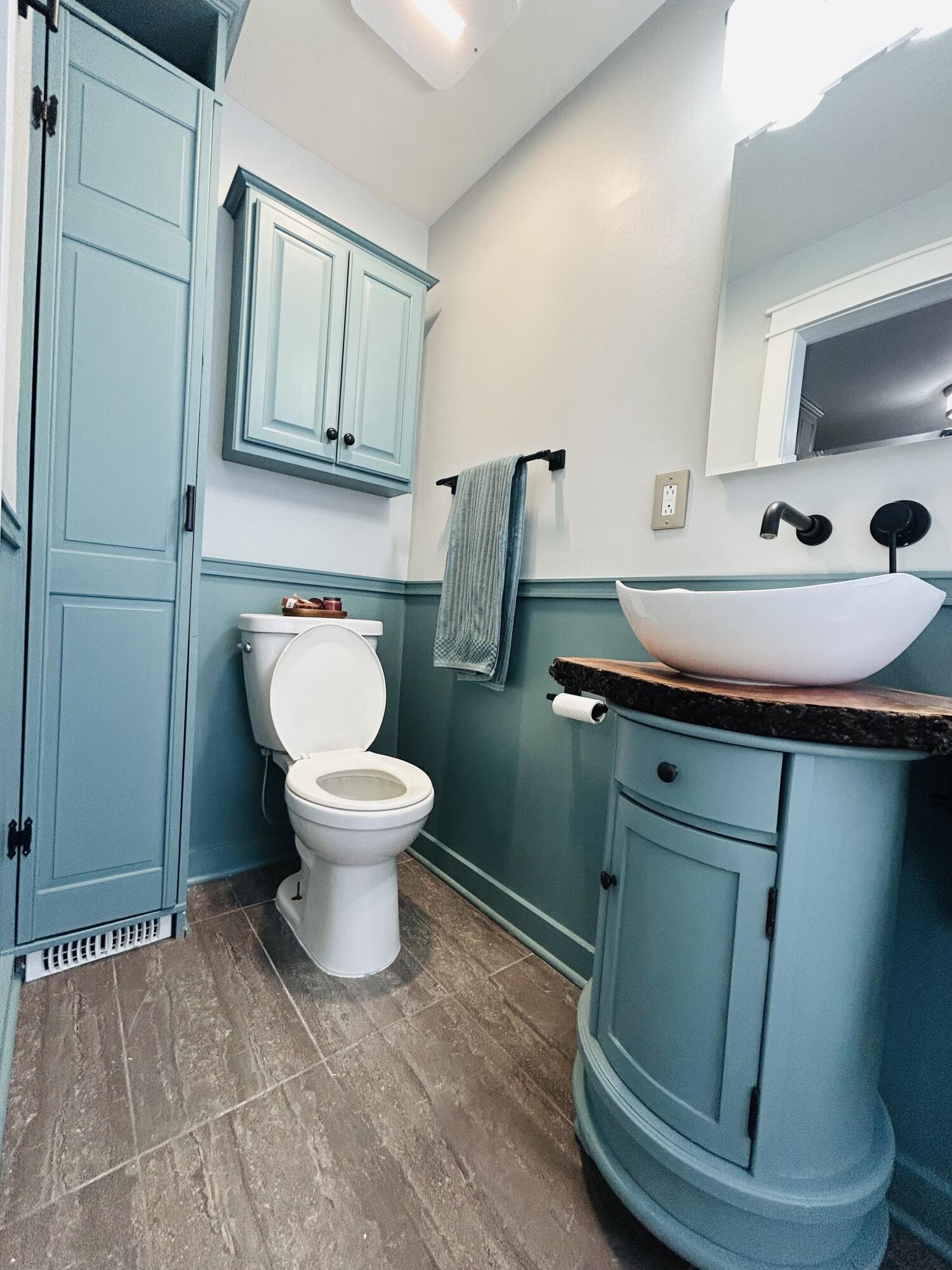 3624 Lowden Street Kalamazoo, MI 49008 - Photo 17 of 36 IMG_9223