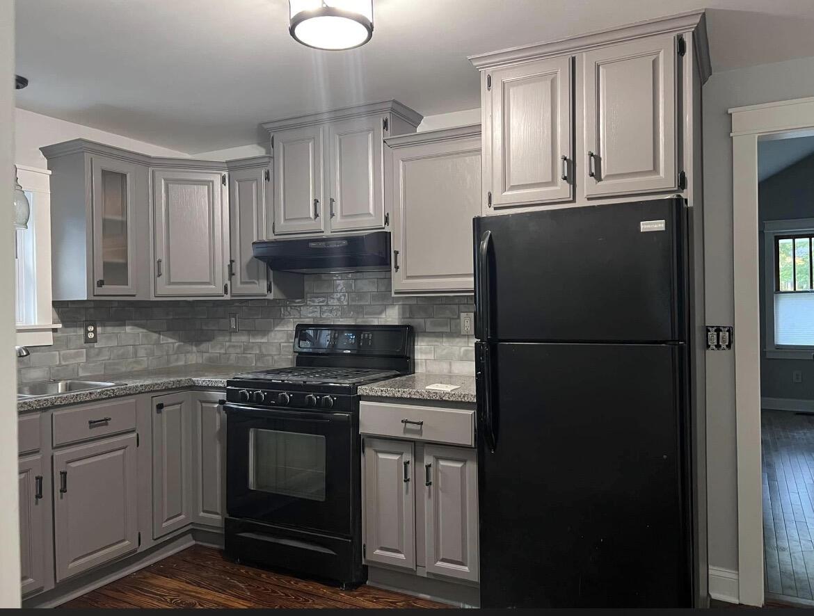 3624 Lowden Street Kalamazoo, MI 49008 - Photo 20 of 36 IMG_9334