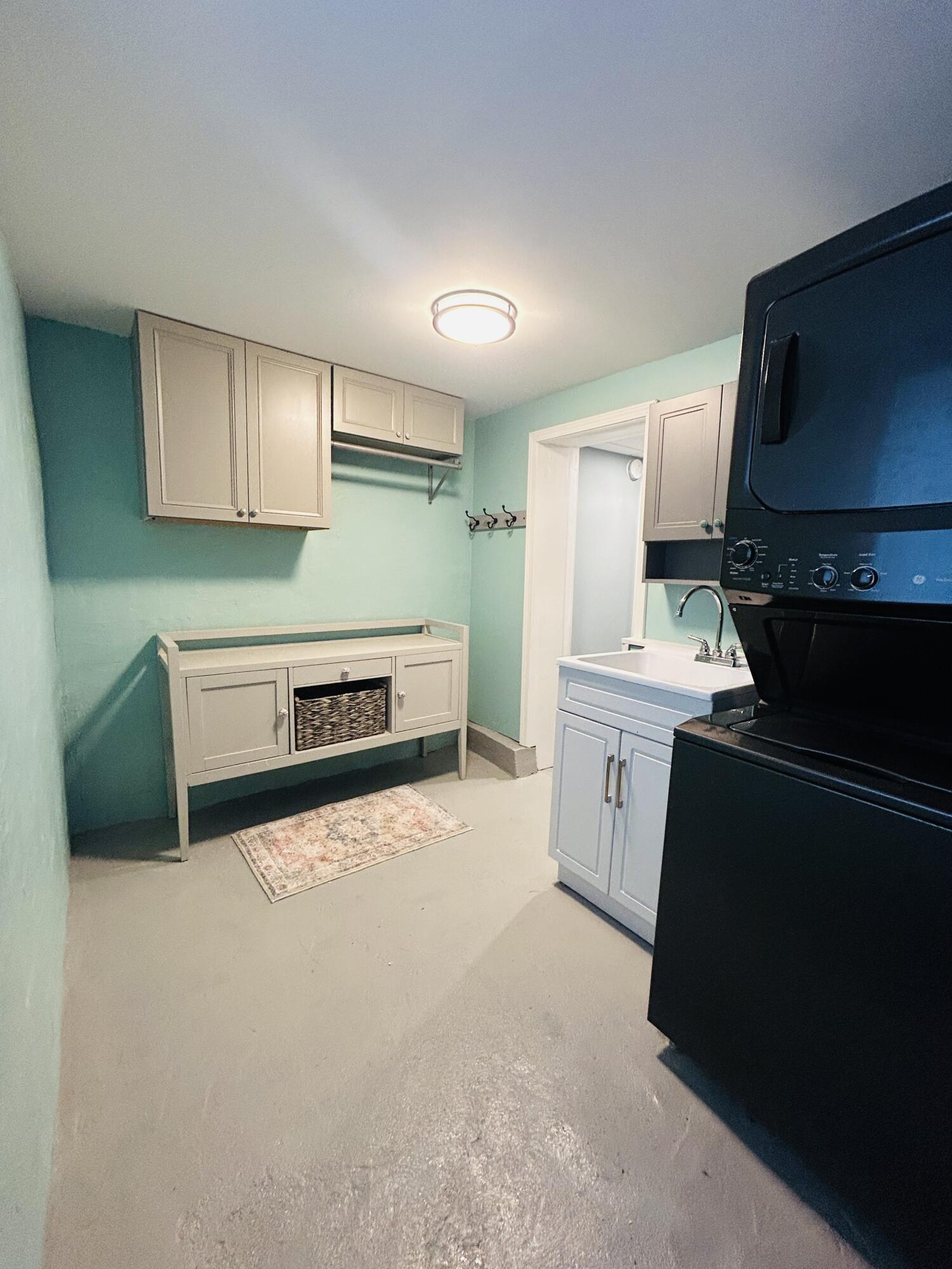 3624 Lowden Street Kalamazoo, MI 49008 - Photo 23 of 36 IMG_9235