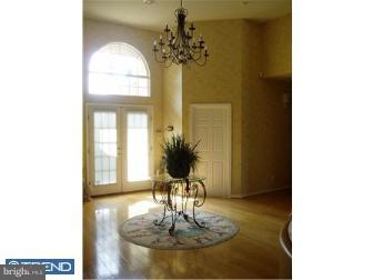 625 Devon Court Mickleton, NJ 08056 - Photo 2 of 12 Foyer